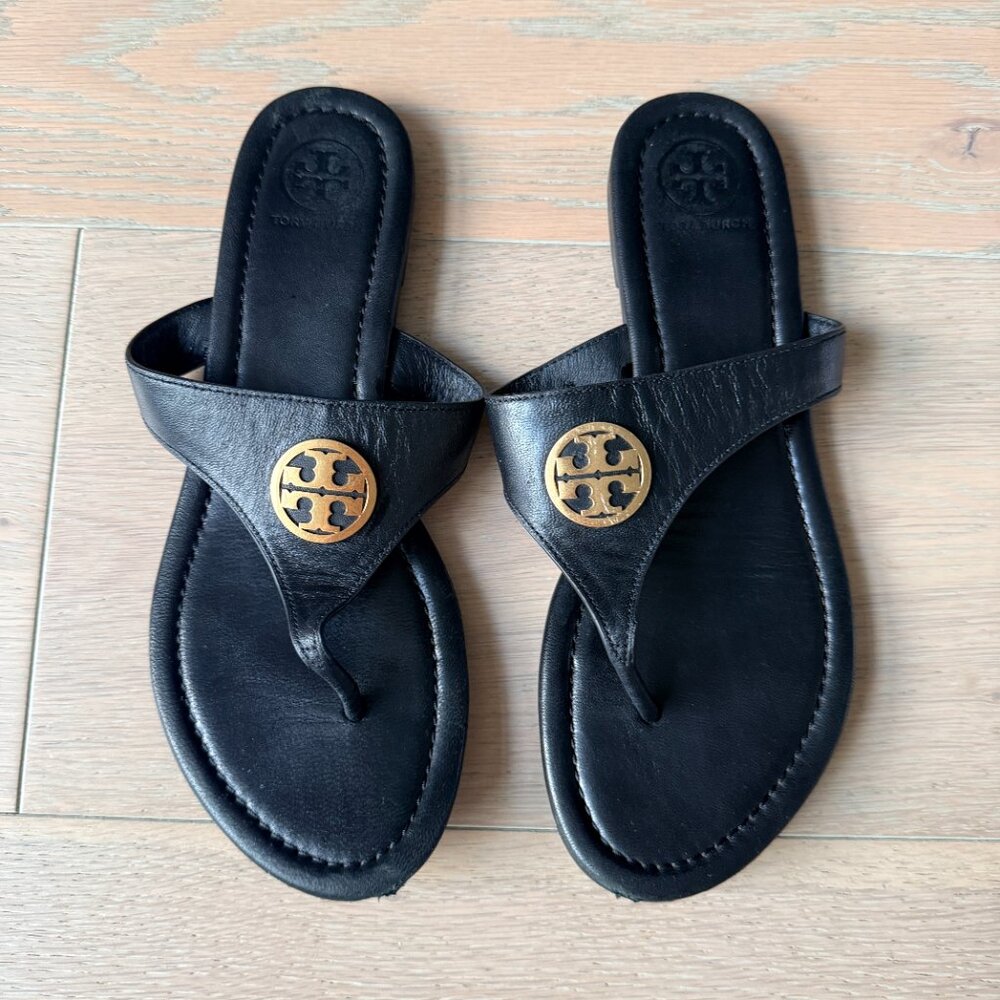 Tory Burch Black Thora Sandals Black Leather /Gold  Women's 7.5